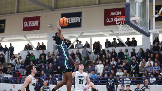 basketball player, about to dunk